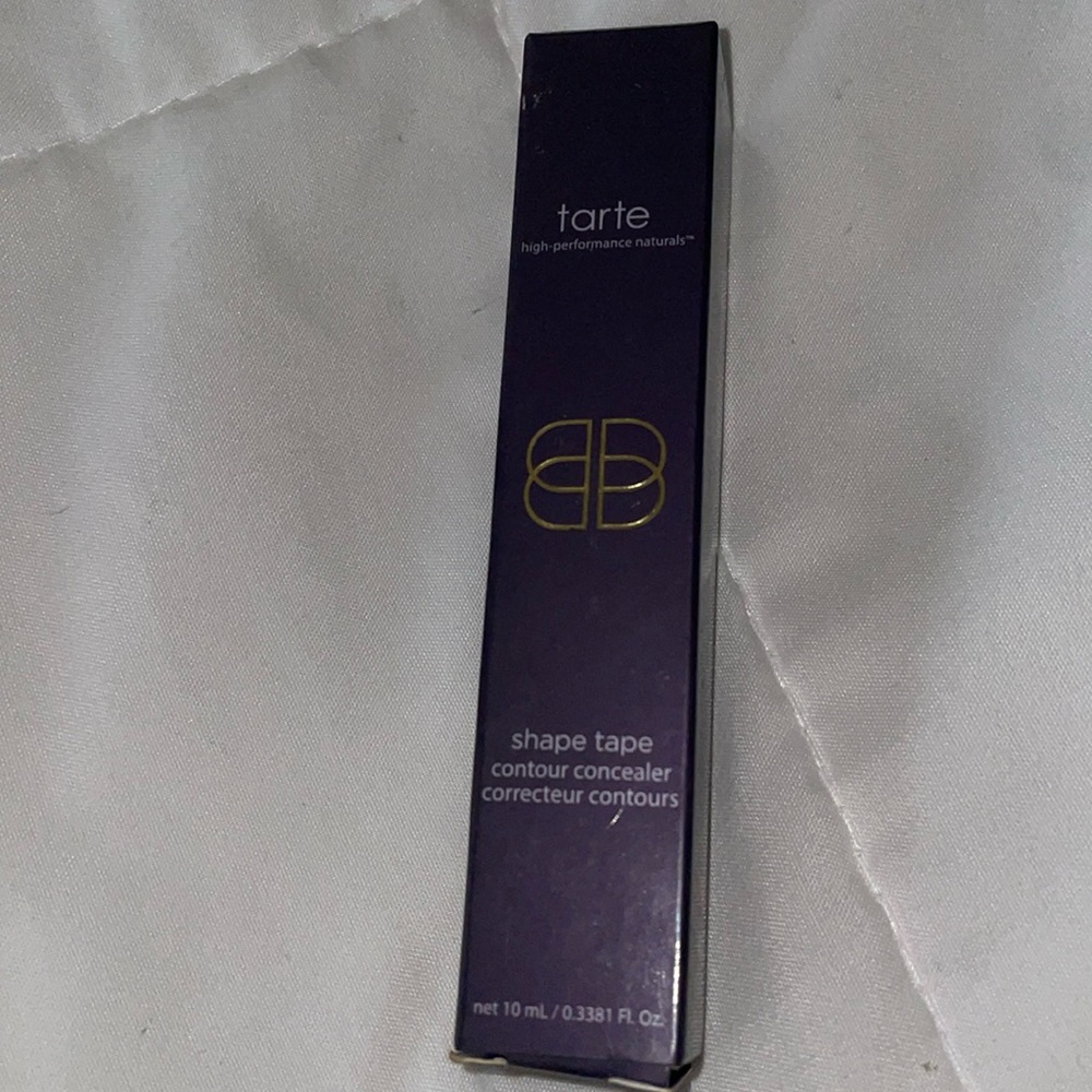 Shape tape by Tarte never used brand spanking new in light medium honey